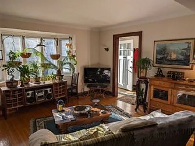 Additional image 7 of 76 Burndale Ave