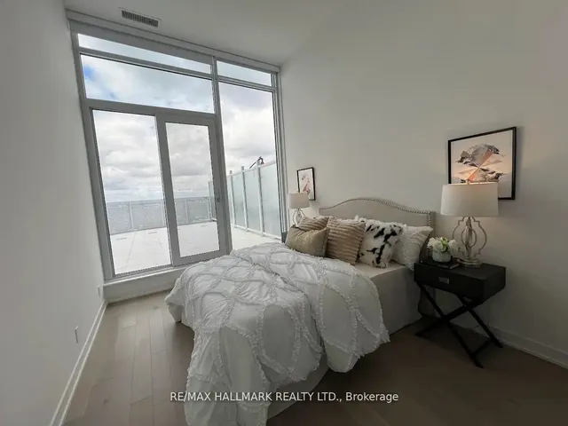 Additional image 17 of 15 Holmes Ave Unit PH3201