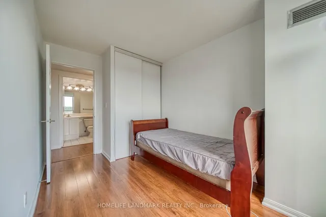 Additional image 20 of 18 Lee Centre Dr Unit 1009