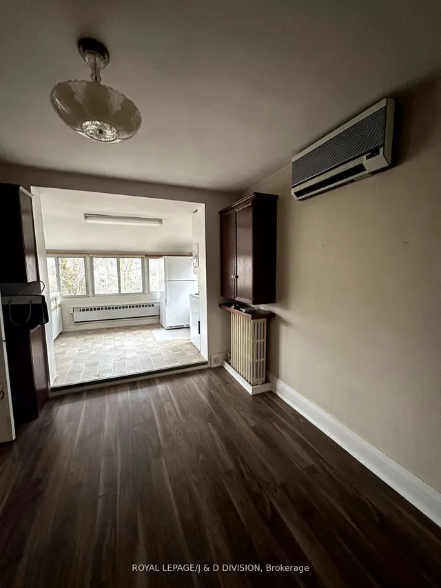 Additional image 19 of 165 High Park Ave