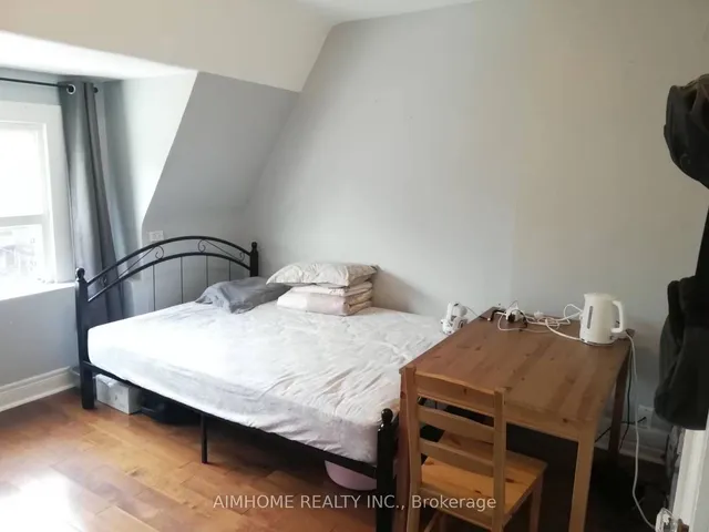 Additional image 10 of 306 Dupont St