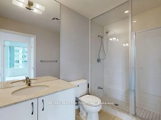 Additional image 29 of 55 East Liberty St Unit 1003