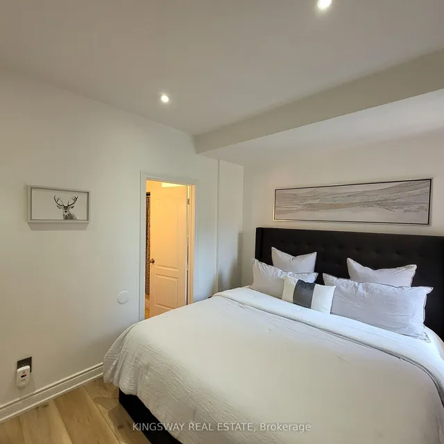 Additional image 19 of 74B Coxwell Ave