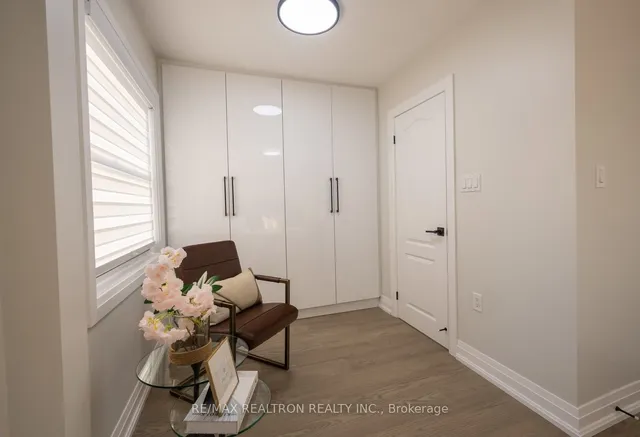 Additional image 28 of 376 Northcliffe Blvd