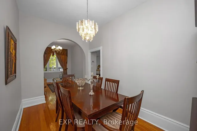 Additional image 12 of 102 Manning Ave