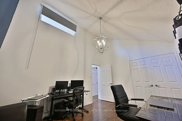 Additional image 22 of 41 Meadowcliffe Dr