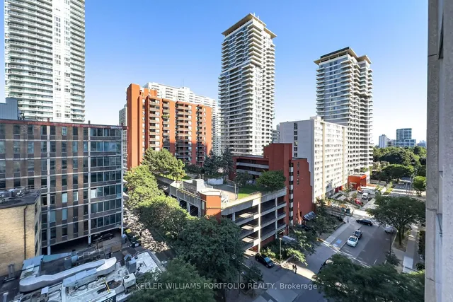 Additional image 18 of 43 Eglinton Ave Unit 1009