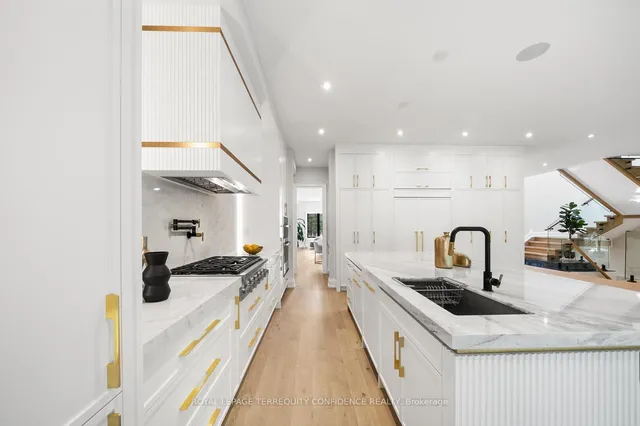 Additional image 7 of 422 Hounslow Ave