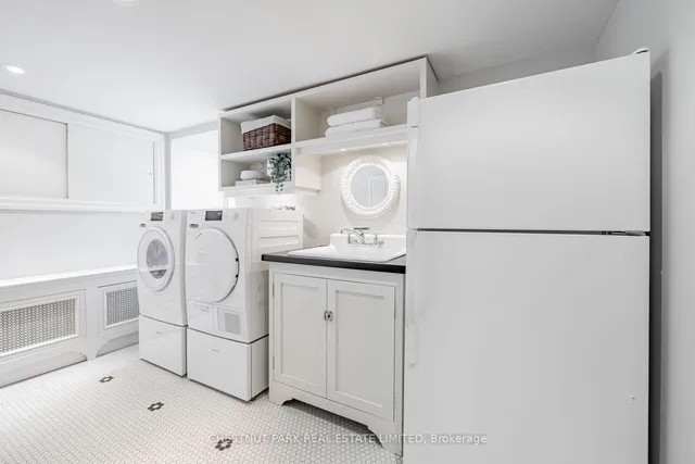 Additional image 29 of 32 Roxborough St