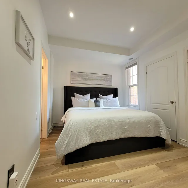 Additional image 18 of 74B Coxwell Ave