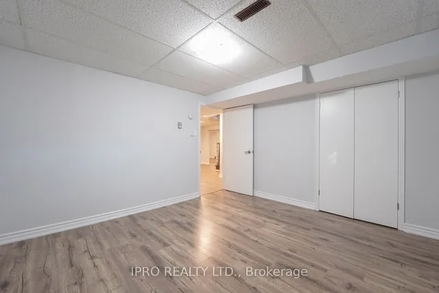 Additional image 33 of 111 Newton Dr