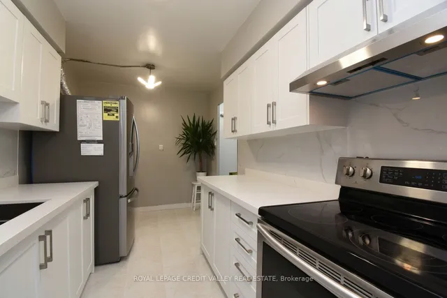 Additional image 16 of 5 Frith Rd Unit 410