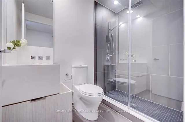 Additional image 24 of 1 Bloor St Unit 6108