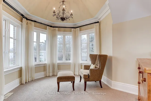 Additional image 25 of 2 Sorrel Crt