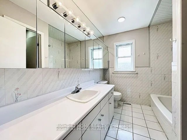 Additional image 23 of 90 Merkley Sq