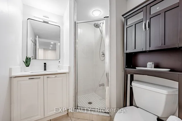 Additional image 18 of 231 Fort York Blvd Unit 327