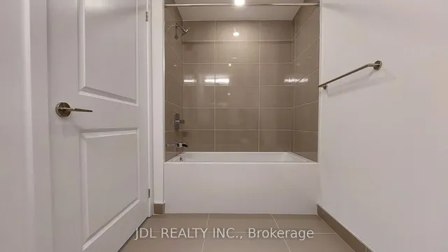 Additional image 8 of 395 Bloor St Unit 1402