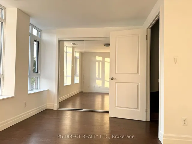 Additional image 14 of 934 Mount Pleasant Rd Unit TH6