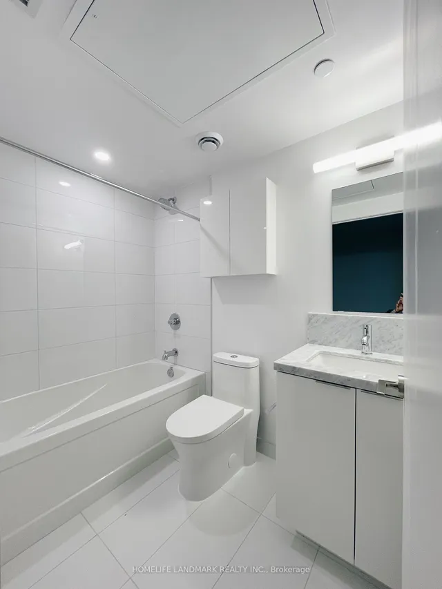 Additional image 7 of 230 Simcoe St Unit 2012