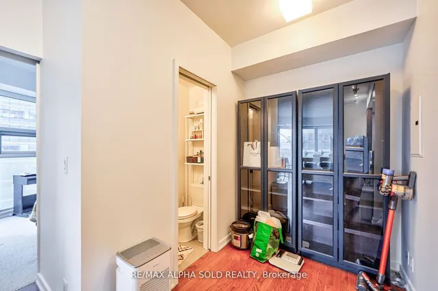 Additional image 11 of 12 York St Unit 707