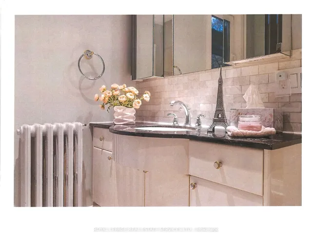 Additional image 24 of 2 Stinson Circ