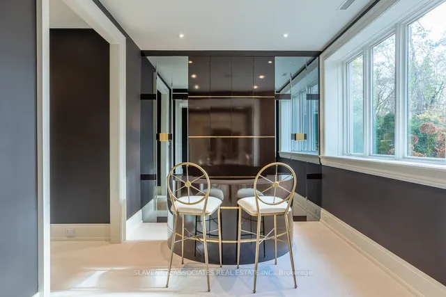 Additional image 31 of 15 Tudor Gate