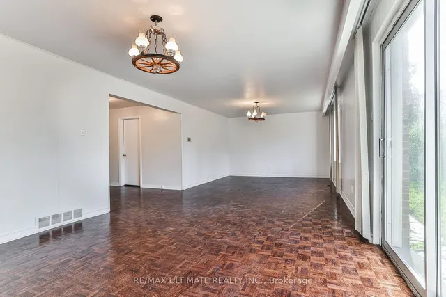 Additional image 13 of 90 Charlton Blvd