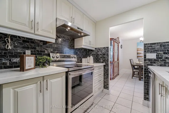 Additional image 16 of 370 Dixon Rd Unit 915