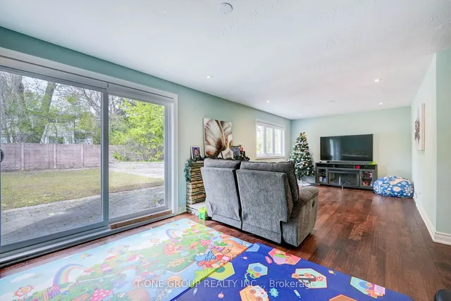 Additional image 32 of 25 Greenyards Dr