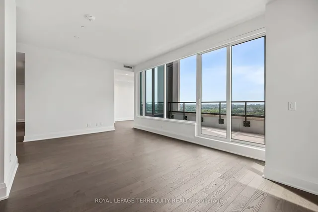 Additional image 10 of 1926 Lake Shore Blvd Unit PH01E