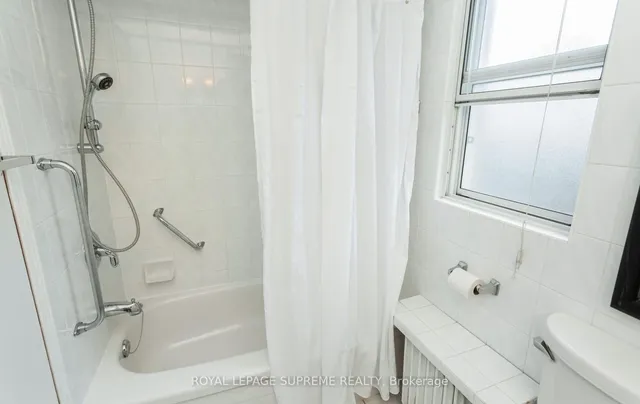 Additional image 25 of 34 Woodgate Dr