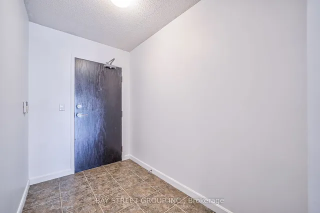 Additional image 7 of 8 Park Rd Unit 2016
