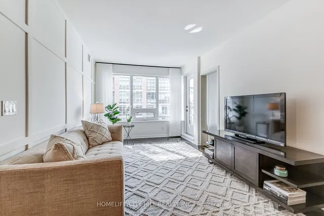 Additional image 13 of 59 East Liberty St Unit 1208