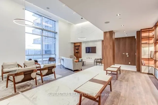 Additional image 21 of 255 Village Green Sq Unit 408