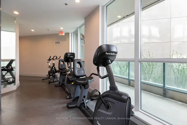 Additional image 26 of 81 Navy Wharf Crt Unit 2310