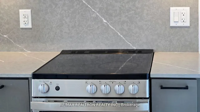 Additional image 16 of 135 East Liberty St Unit 1512