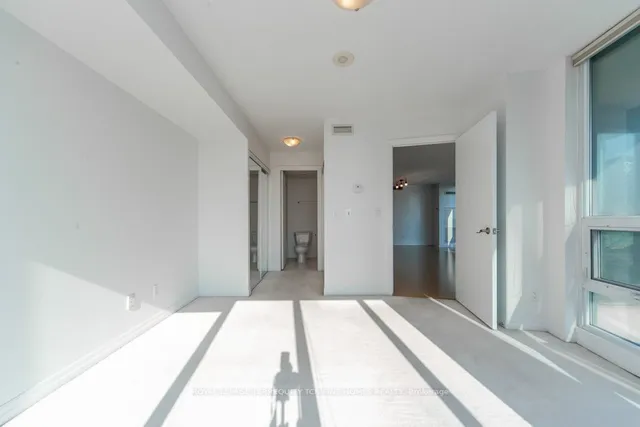 Additional image 26 of 16 Yonge St Unit 1109