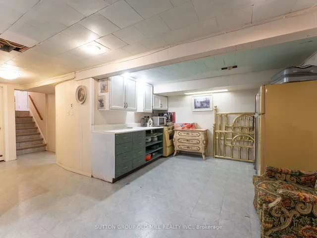 Additional image 26 of 31 Demaris Ave