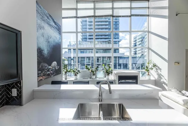 Additional image 8 of 300 Manitoba St Unit 210