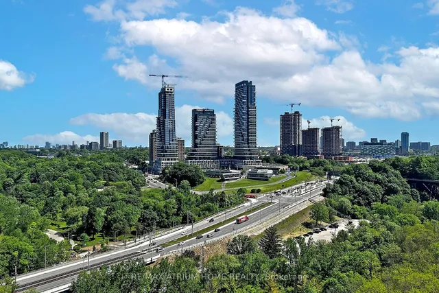 Additional image 30 of 160 Vanderhoof Ave Unit 1018