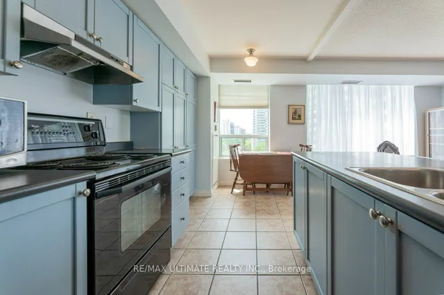 Additional image 5 of 300 Balliol St Unit PH13