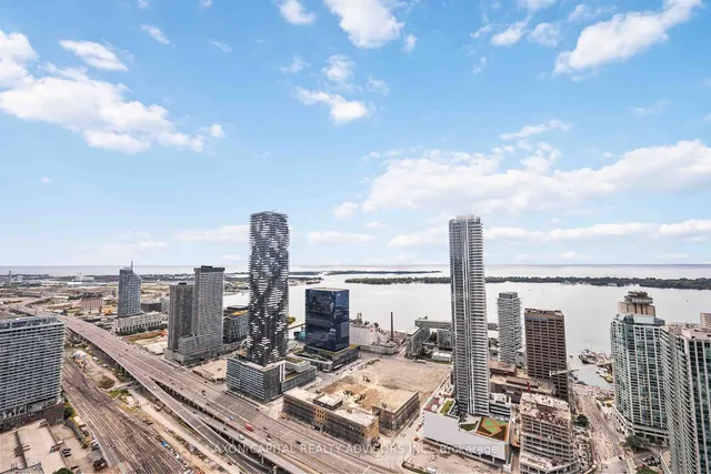 Additional image 26 of 8 The Esplanade Unit 5409