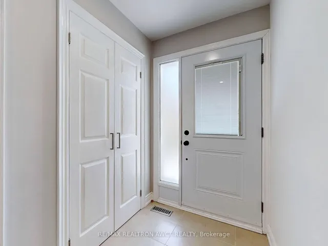 Additional image 22 of 26 Greyhound Dr