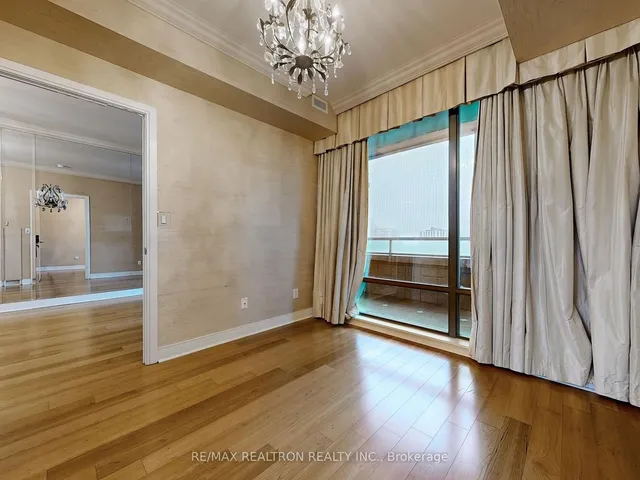 Additional image 15 of 18 Yorkville Ave Unit 2504