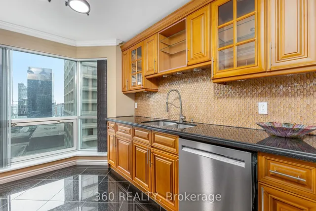 Additional image 32 of 10 Yonge St Unit 1811&12