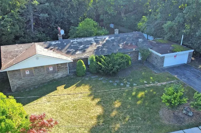 Additional image 24 of 38 Salonica Rd