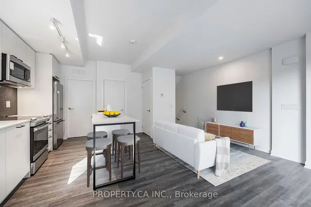 Additional image 3 of 10 Ed Clark Gdns Unit 4