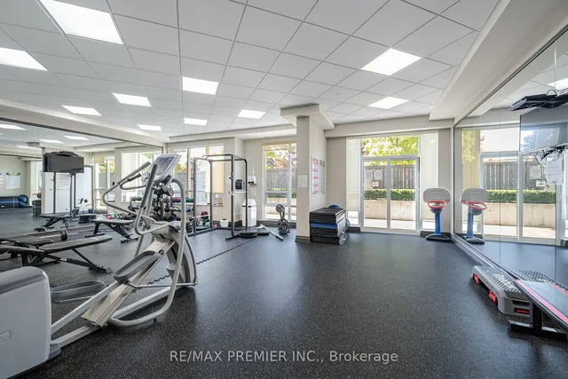 Additional image 33 of 35 Saranac Blvd Unit 329