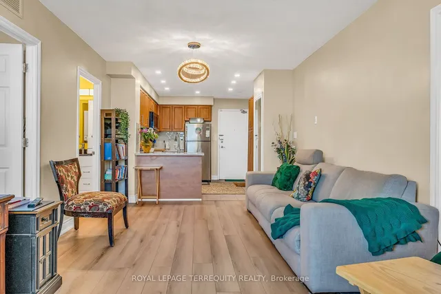 Additional image 9 of 2464 Weston Rd Unit 1014