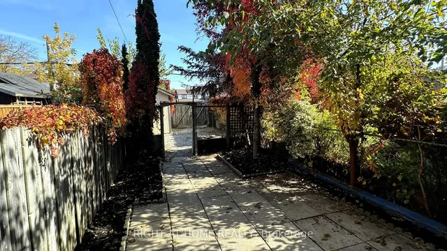 Additional image 28 of 2023 Dufferin St